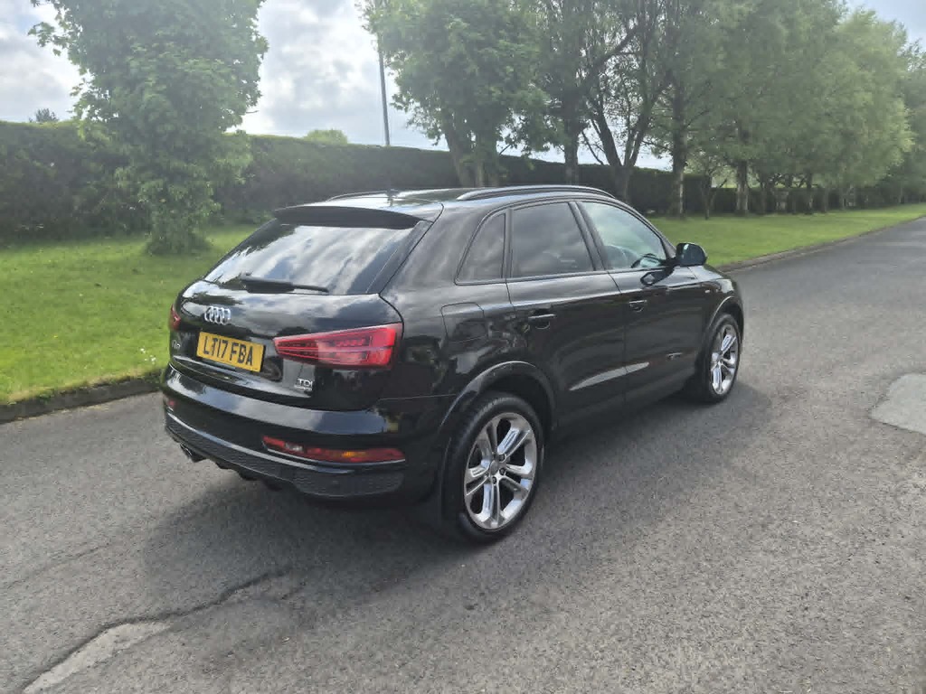 Audi Q3 2.0 Tdi S-line Plus Quattro LT17FBA Black #4