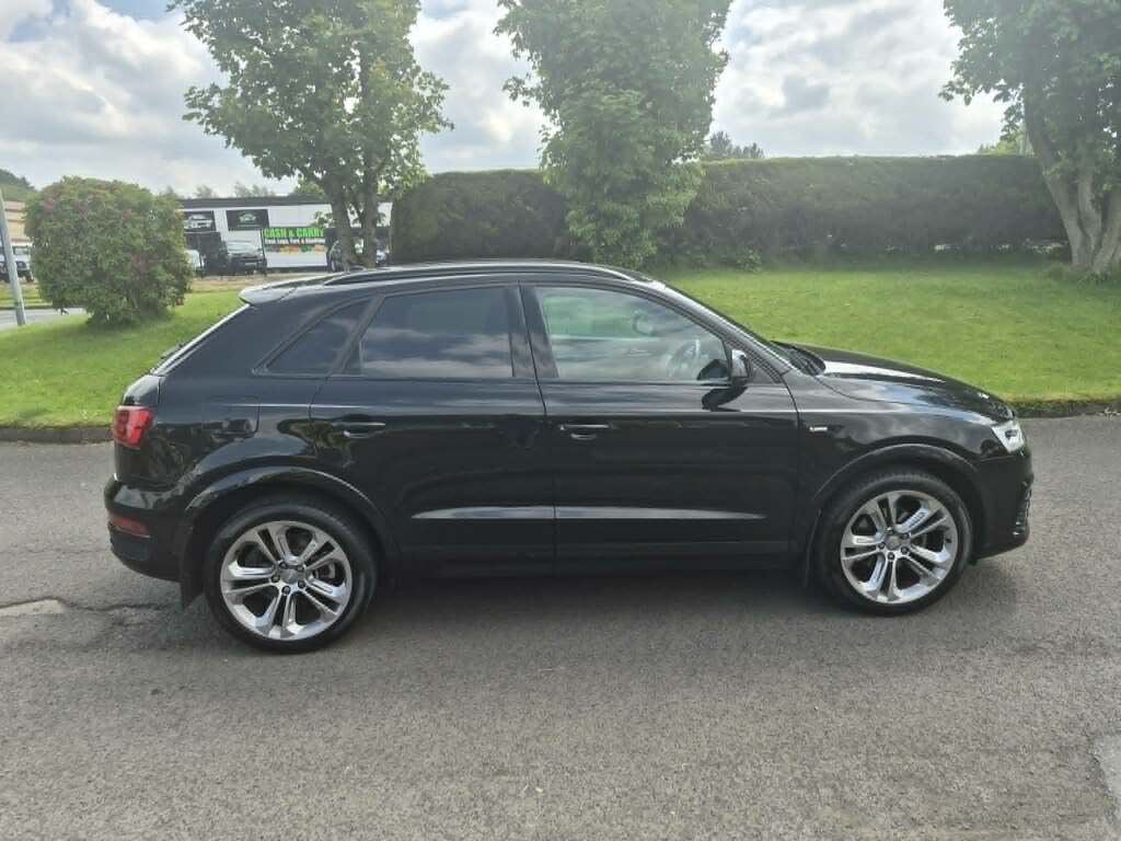 Audi Q3 2.0 Tdi S-line Plus Quattro LT17FBA Black #6