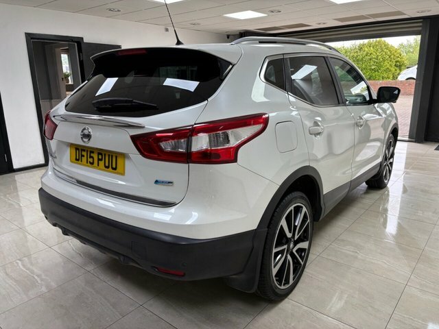Nissan Qashqai 2015 1.5 Dci Tekna Suv 2Wd Euro DF15PUU White #3