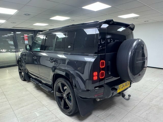 Land Rover Defender 2024 2.0 P400e 15.4Kwh X-dynamic Hse Suv Petro Grey #5