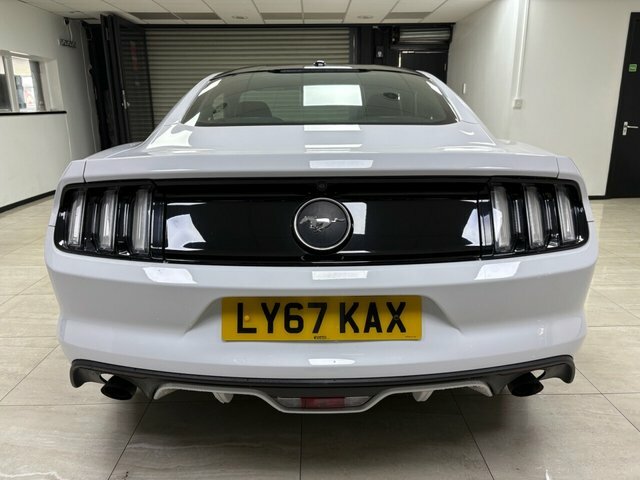 Ford Mustang 2018 2.3T Ecoboost Fastback Euro White #4