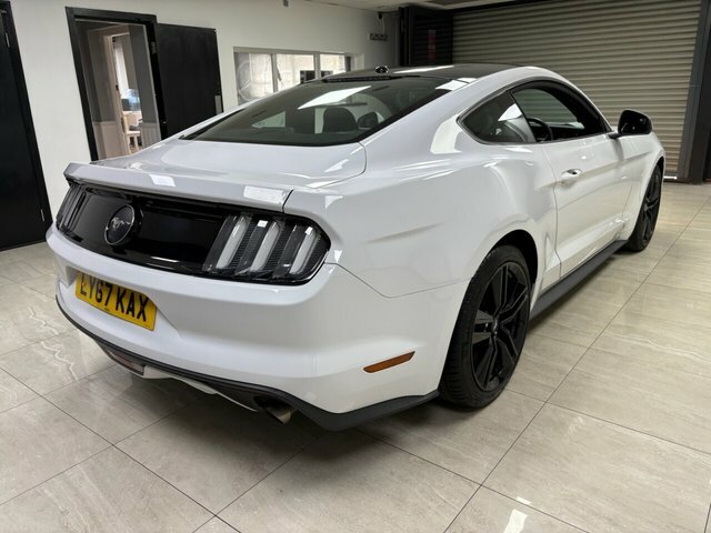 Ford Mustang 2018 2.3T Ecoboost Fastback Euro White #3
