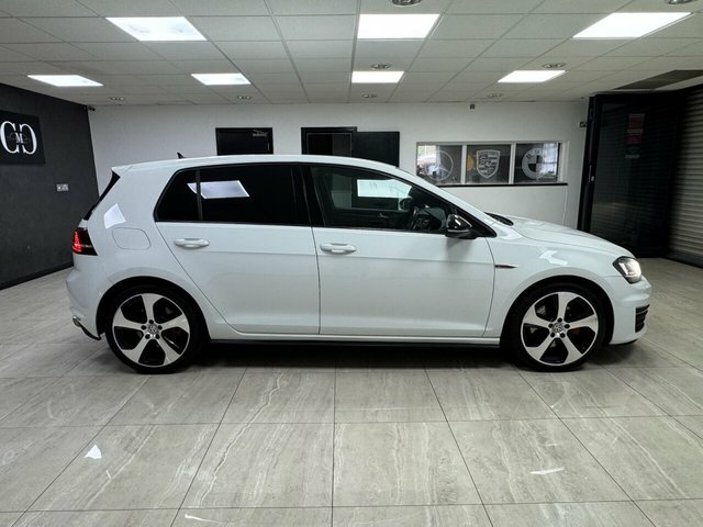 Volkswagen Golf 2014 2.0 Tsi Bluemotion Tech Gti Hatchback Pet White #2