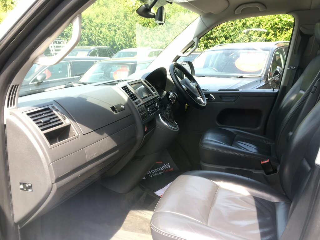 Volkswagen Caravelle Executive Red #13