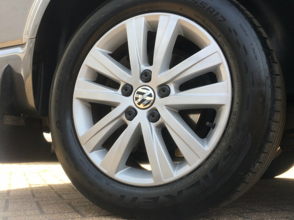 Volkswagen Caravelle Executive Red #36