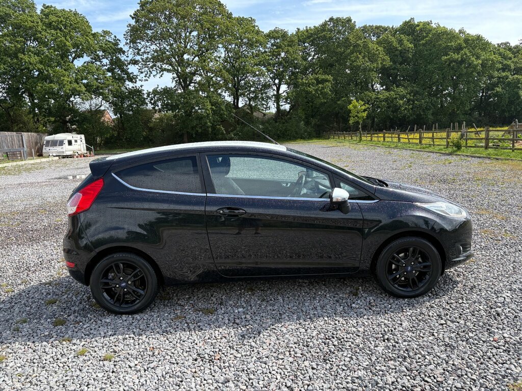 Ford Fiesta 1.25 Zetec Black Edition Hatchback Manu BD65YWM Black #4