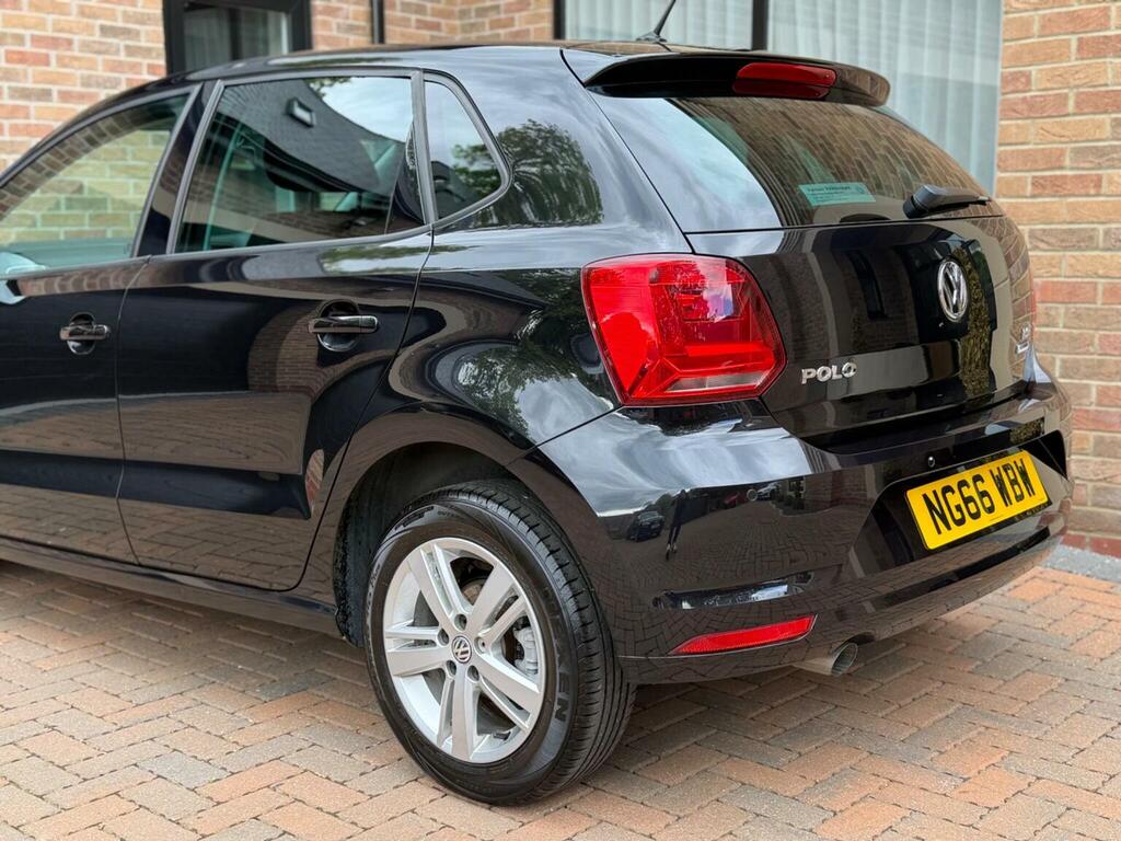 Volkswagen Polo Hatchback 1.2 Tsi Bluemotion Tech Match Euro 6 S S2CVA Black #4