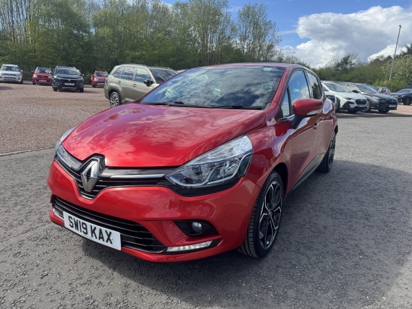 Renault Clio 0.9 Tce 90 Iconic SW19KAX Red #3