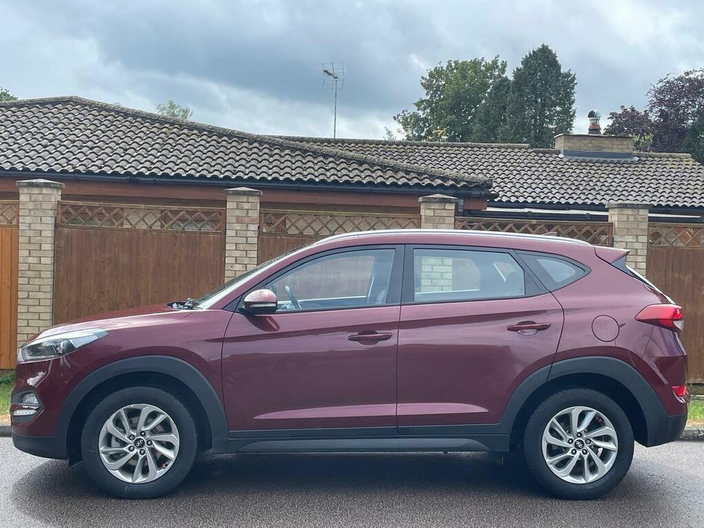 Hyundai Tucson 1.7 Crdi Blue Drive Se Euro 6 Ss 201516 SJ16DDN Red #5