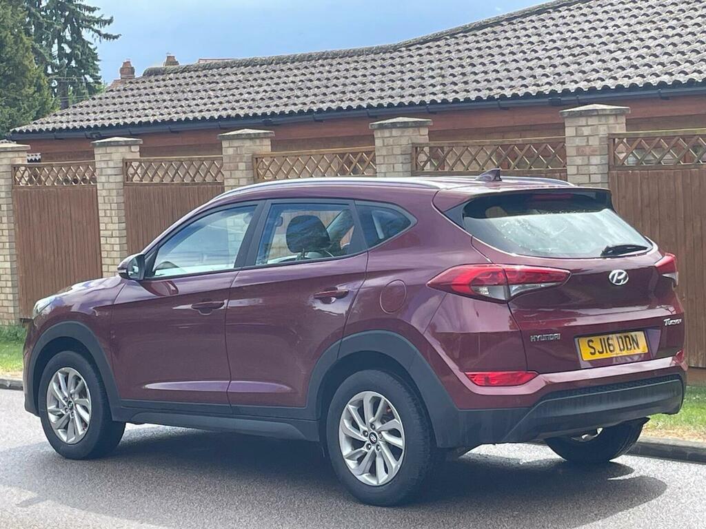 Hyundai Tucson 1.7 Crdi Blue Drive Se Euro 6 Ss 201516 SJ16DDN Red #6