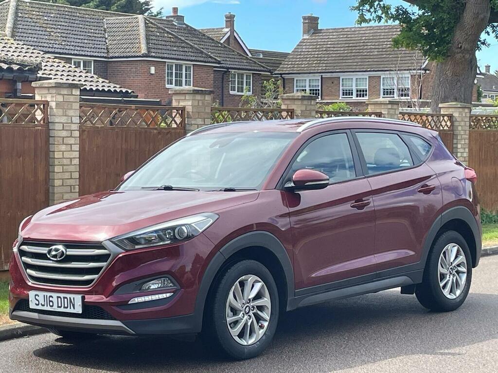 Hyundai Tucson 1.7 Crdi Blue Drive Se Euro 6 Ss 201516 SJ16DDN Red #4