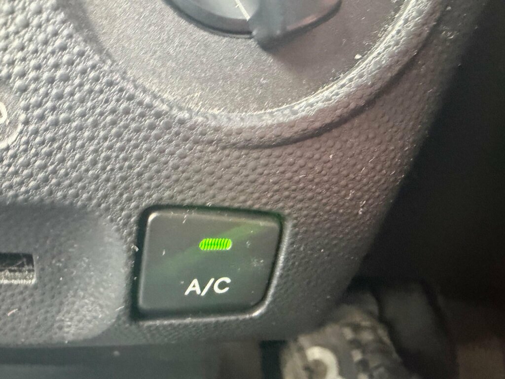 Kia Picanto 1.1 Strike Red #3