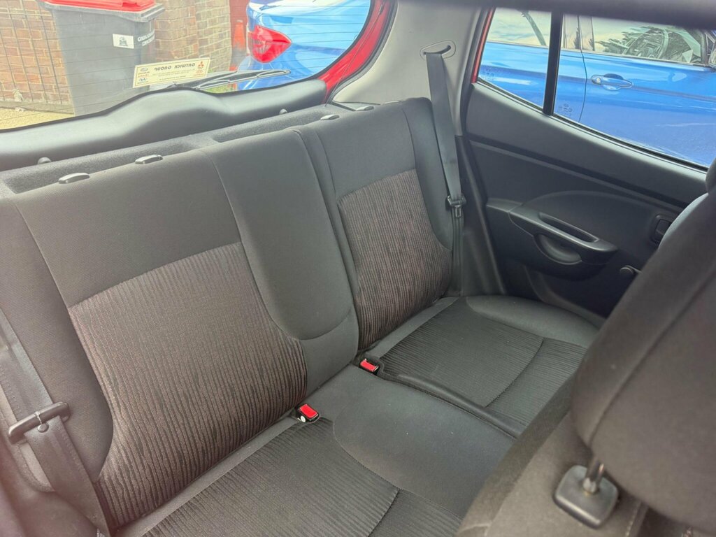Kia Picanto 1.1 Strike Red #5