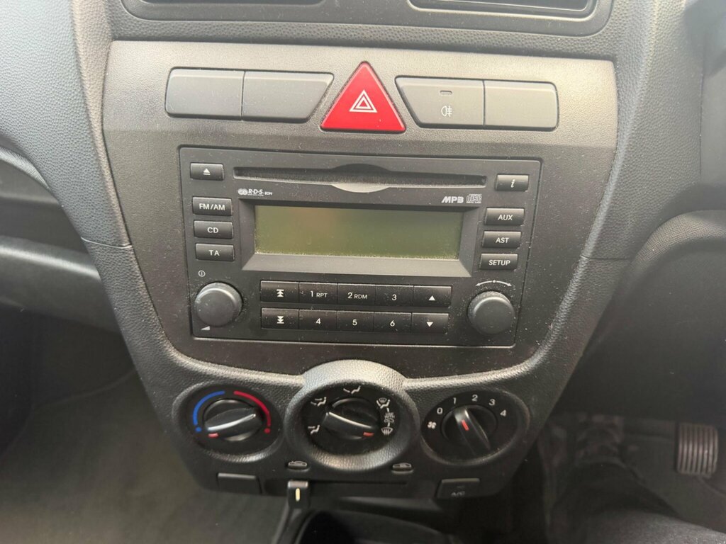 Kia Picanto 1.1 Strike Red #4