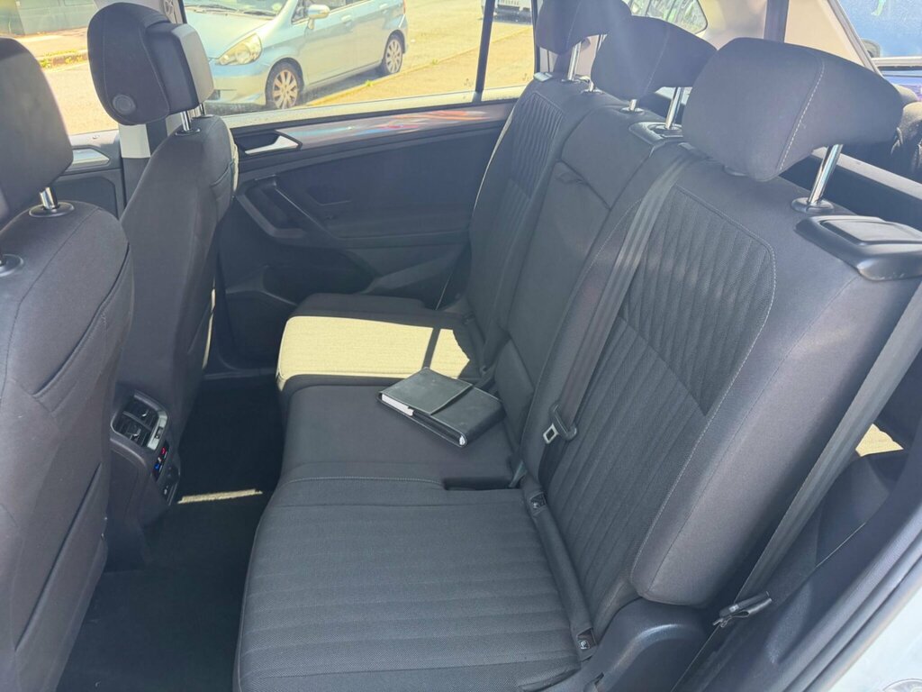 Volkswagen Tiguan 1.5 Tsi Life Euro 6 Ss GU72ERZ White #6