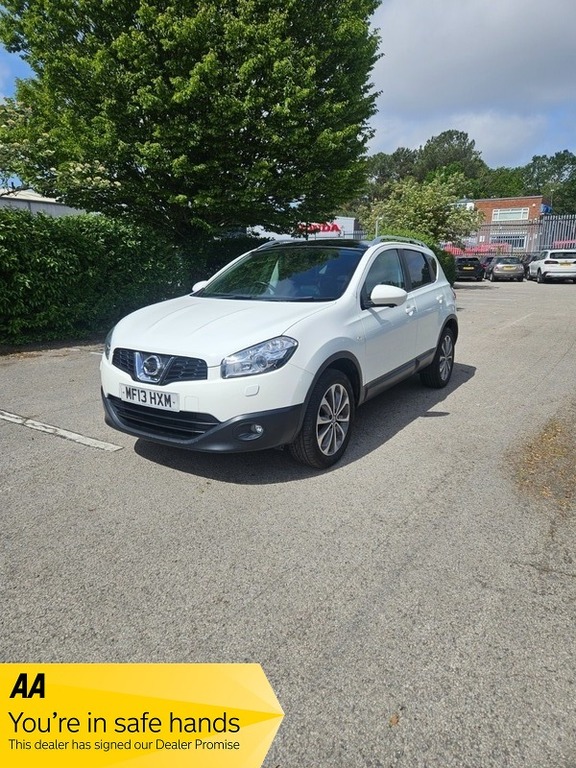 Nissan Qashqai Tekna White