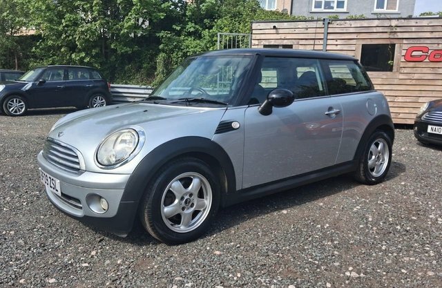 Mini Hatch 1.6 Cooper Hatchback Euro 4 120 BF09ZSL Silver #2