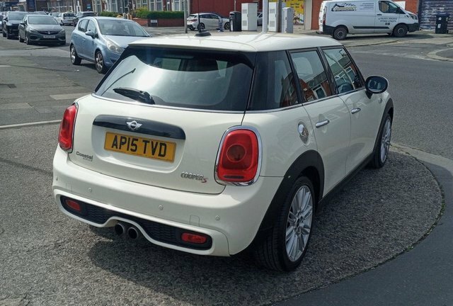 Mini Hatch 2.0 Cooper S Hatchback Euro 6 S AP15TVD White #4