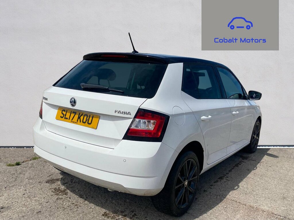 Skoda Fabia 1.0 Colour Edition Hatchback Eur SL17KOU White #3