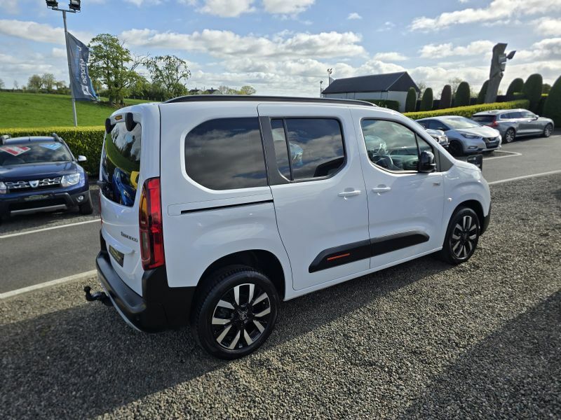 Citroen Berlingo Multispace Max 1.5Bluehdi S S YP25UAW White #4