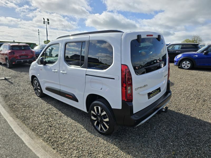 Citroen Berlingo Multispace Max 1.5Bluehdi S S YP25UAW White #2