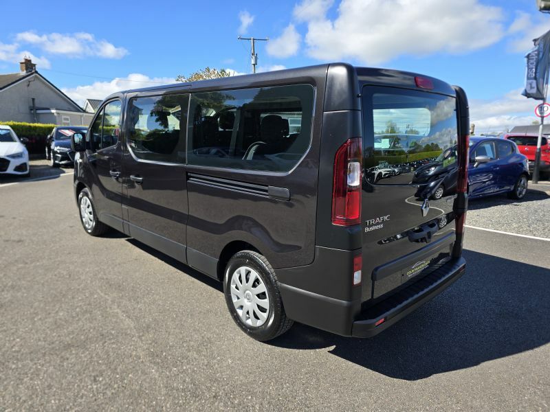Renault Trafic Business Energy 2.0Dci SV20VXR Black #3