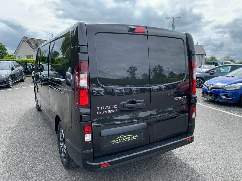 Renault Trafic Ll30 Extra Sport 2.0Dci HJ24XVT Black #3