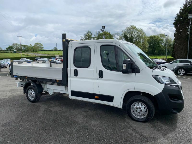 Peugeot Boxer 335 L3 2.2Bluehdi Crewcab Tipper White #4