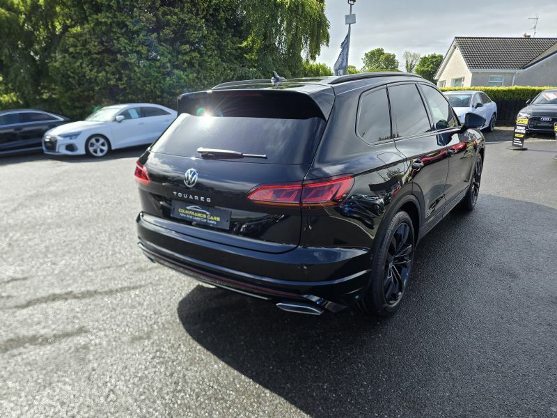 Volkswagen Touareg V6 Black Edition 3.0Tdi 286Bhp 4Motion WR23KNE Black #4