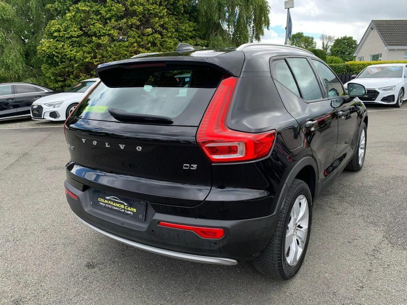 Volvo XC40 Momentum Pro 2.0 D3 KX19PEH Black #5