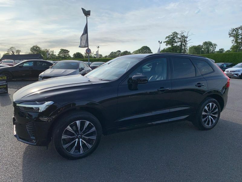 Volvo XC60 Plus Dark 2.0 B4 Mhev Awd AU72LRX Black #2