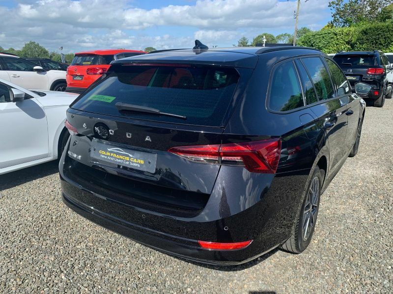 Skoda Octavia Se Technology 2.0Tdi Black #4