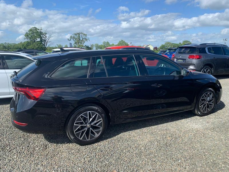 Skoda Octavia Se Technology 2.0Tdi Black #5