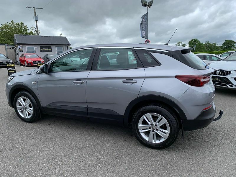 Vauxhall Grandland X Se Premium Turbo 1.5D DV21ULA Grey #3