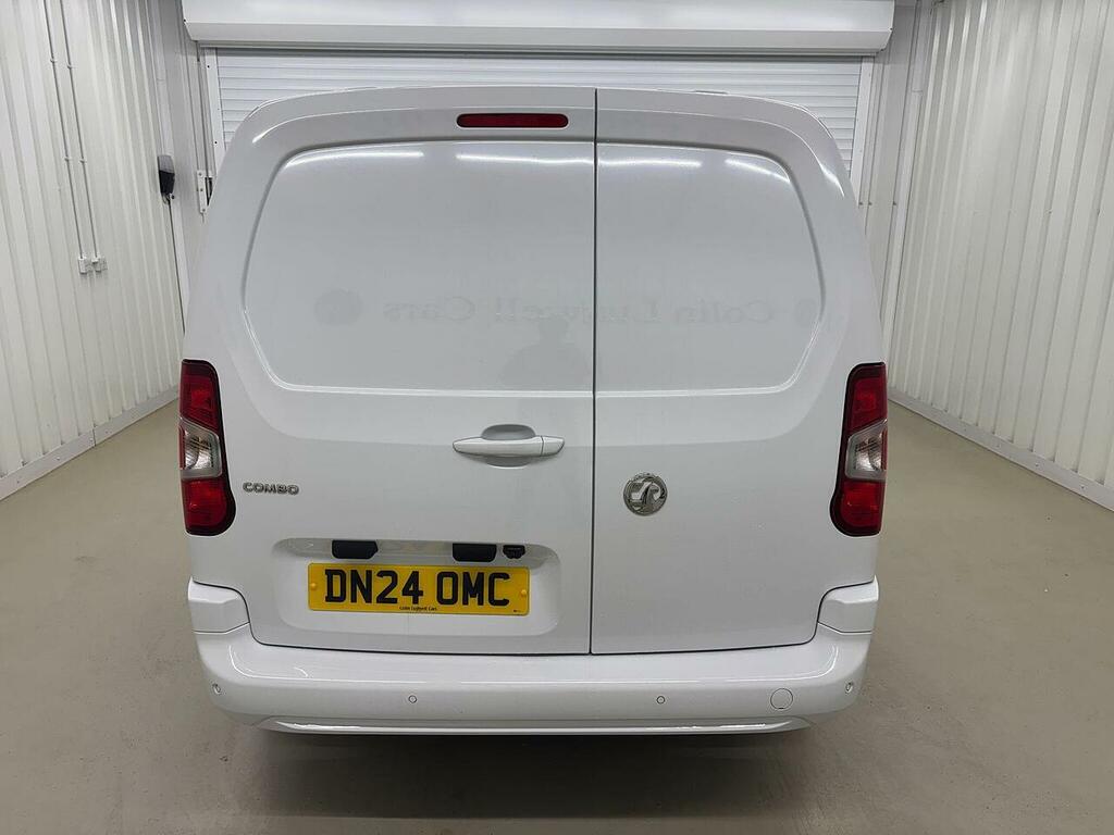 Vauxhall Combo Combo 1.5 Turbo D 2300 Pro L2 H1 Euro 6 Ss 6Dr DN24OMC White #5