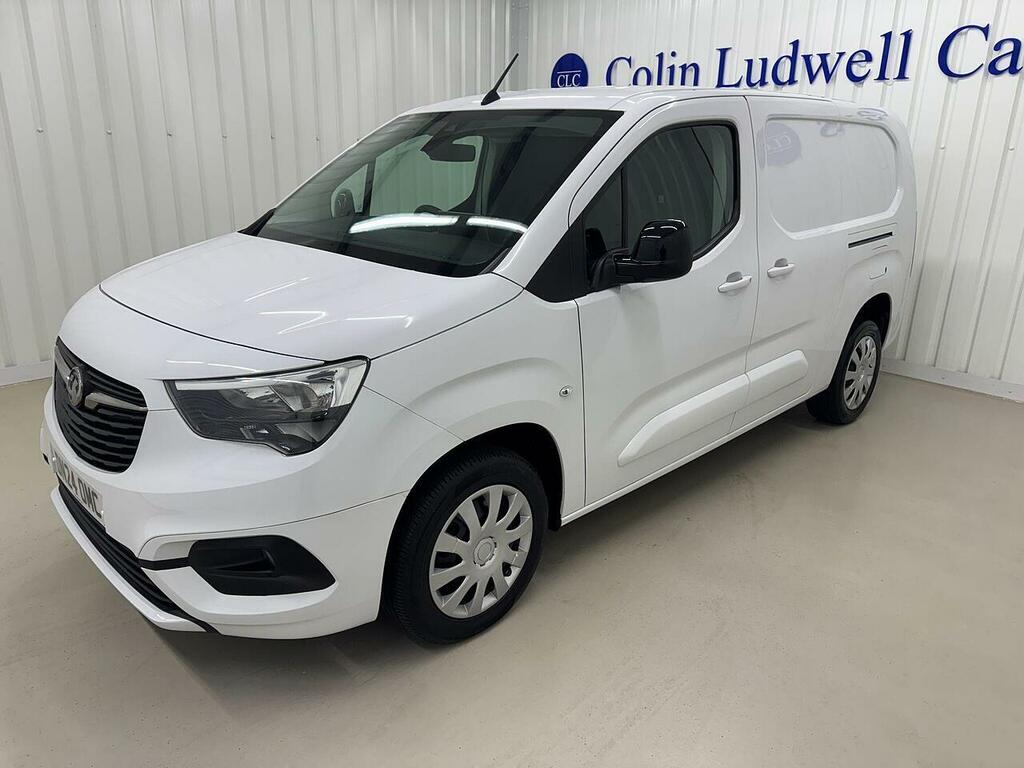 Vauxhall Combo Combo 1.5 Turbo D 2300 Pro L2 H1 Euro 6 Ss 6Dr DN24OMC White #3