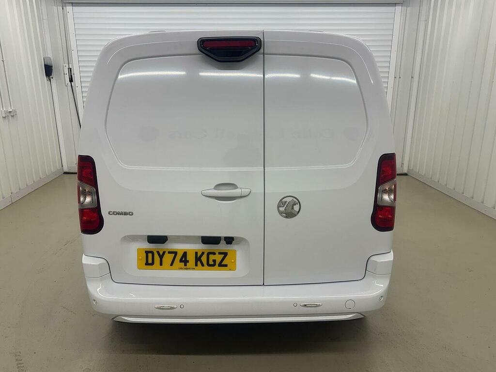 Vauxhall Combo Combo 1.5 Turbo D 2300 Pro Panel Van Swb Euro 6 S DY74KGZ White #6