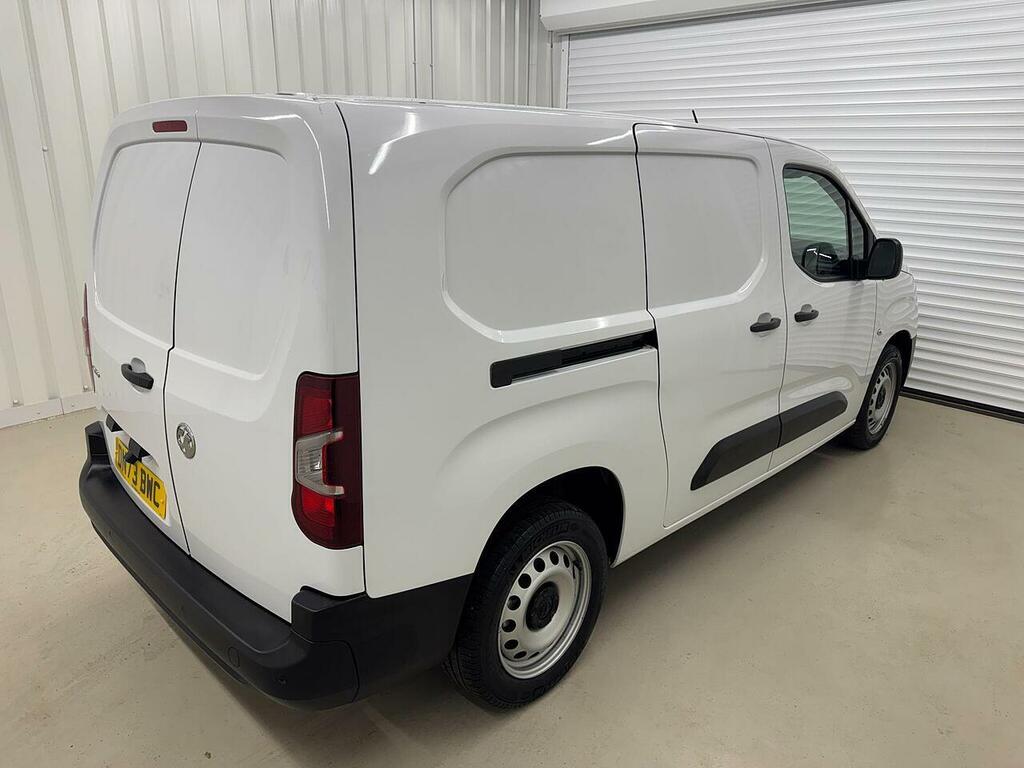 Vauxhall Combo Combo 1.5 Turbo D 2300 Prime Crew Van L2 Euro 6 S DN73BWC White #6