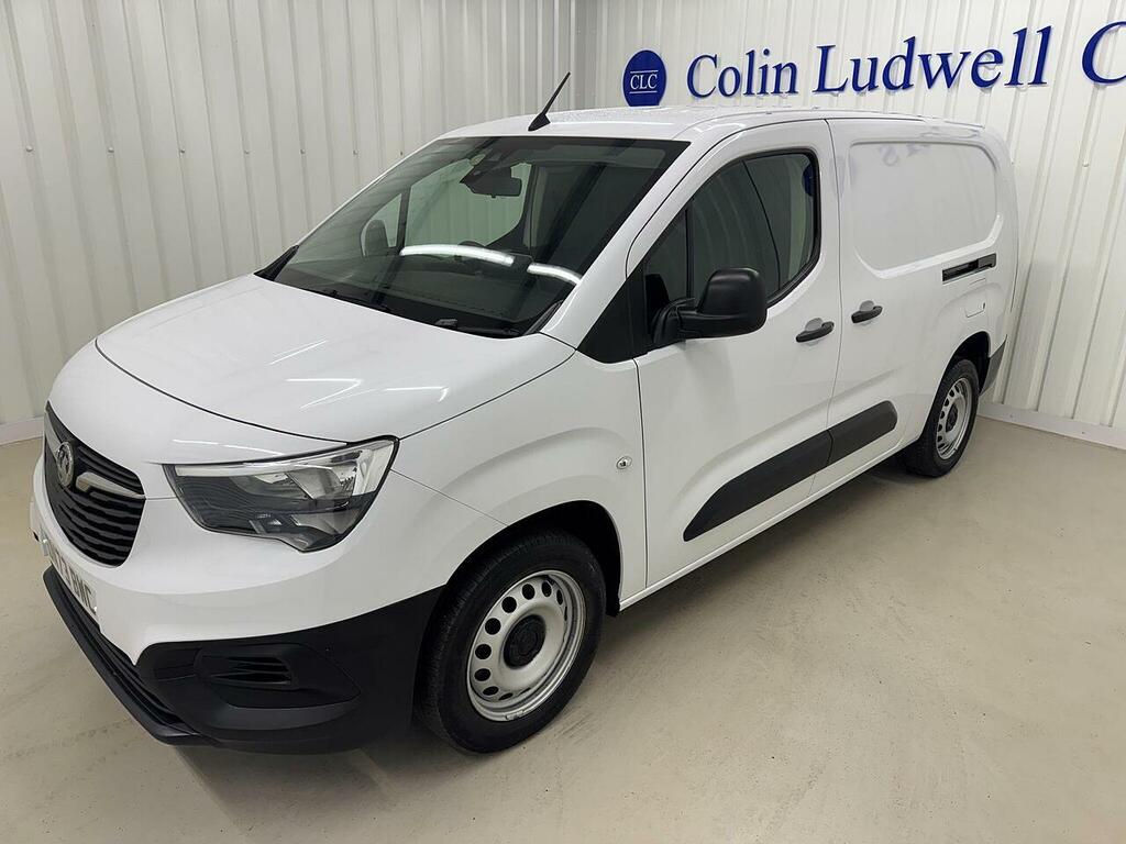Vauxhall Combo Combo 1.5 Turbo D 2300 Prime Crew Van L2 Euro 6 S DN73BWC White #3