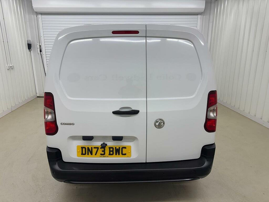 Vauxhall Combo Combo 1.5 Turbo D 2300 Prime Crew Van L2 Euro 6 S DN73BWC White #5