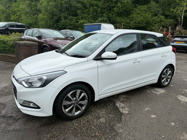 Hyundai I20 2015 65 1.2 Blue Drive Se Hatchback Man PK65MVR White #3