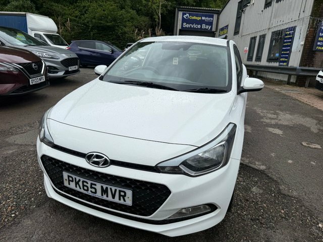 Hyundai I20 2015 65 1.2 Blue Drive Se Hatchback Man PK65MVR White #5