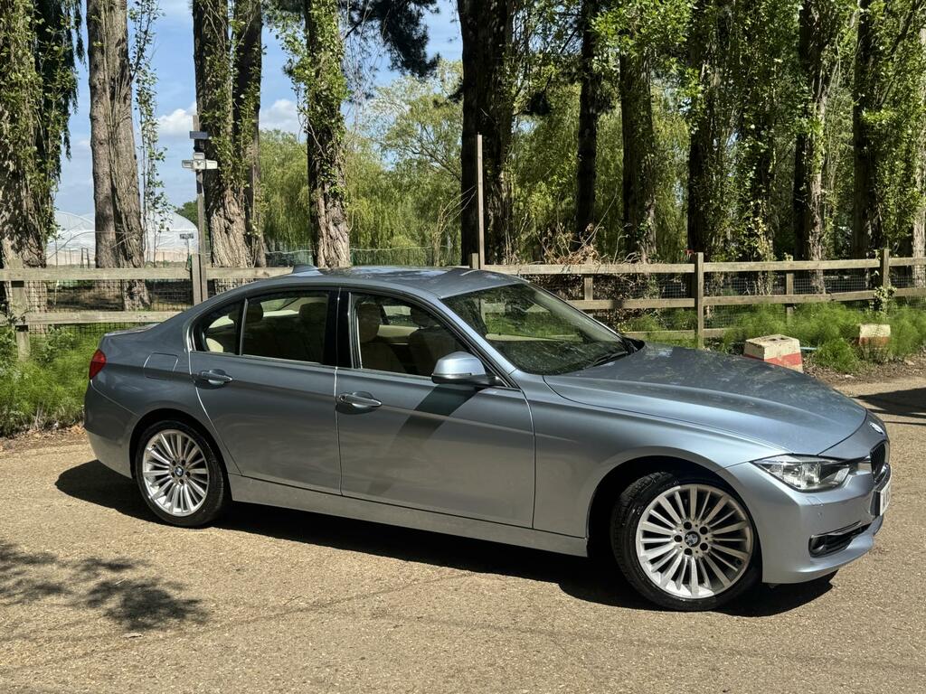 BMW 3 Series 2.0 320I Luxury Saloon Xdrive Euro AV62XBT Blue #4
