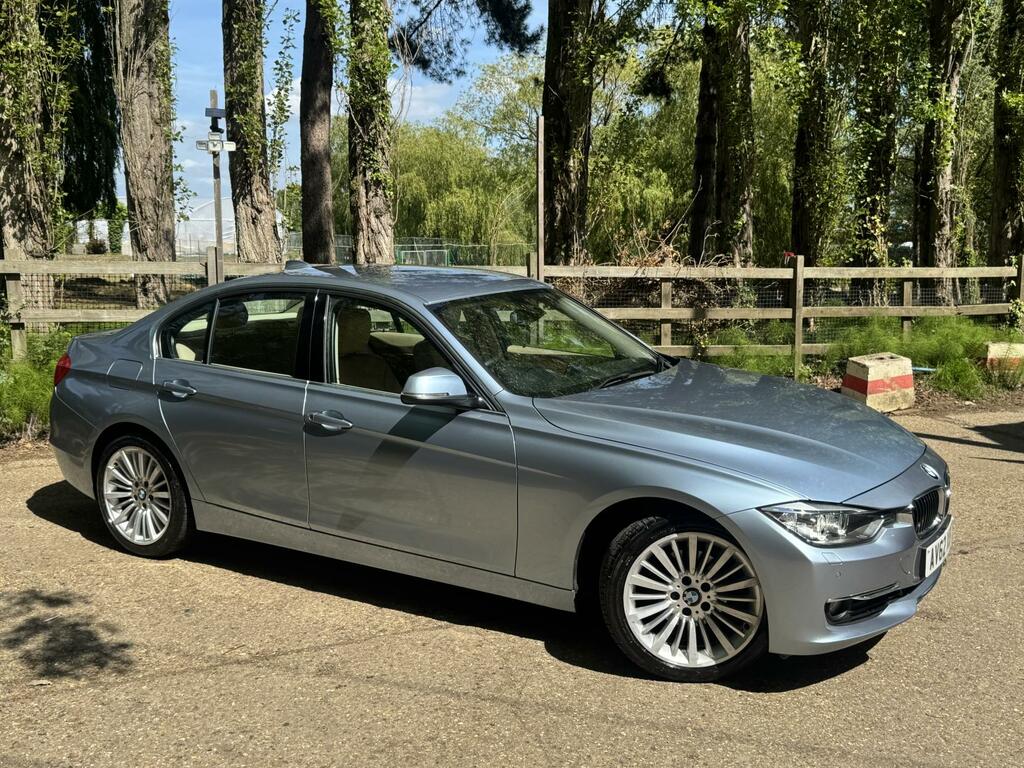 BMW 3 Series 2.0 320I Luxury Saloon Xdrive Euro AV62XBT Blue #3