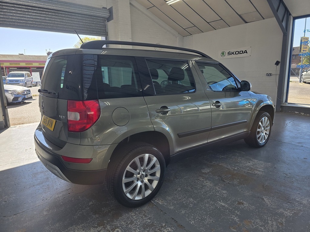 Skoda Yeti 1.2 Tsi Se Outdoor Dsg Euro 6 Ss 11 BC16WVN Green #5