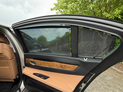 BMW 7 Series Saloon White #46