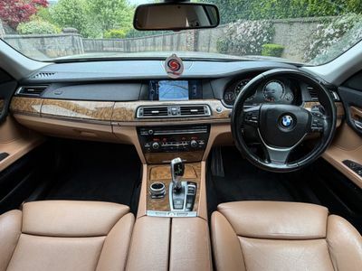 BMW 7 Series Saloon White #35