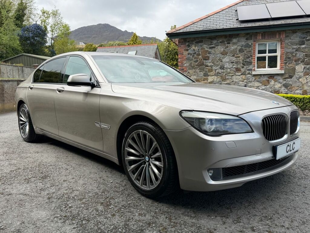 BMW 7 Series Saloon White #8