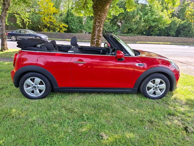 Mini Hatch Convertible YC68WBV Red #3