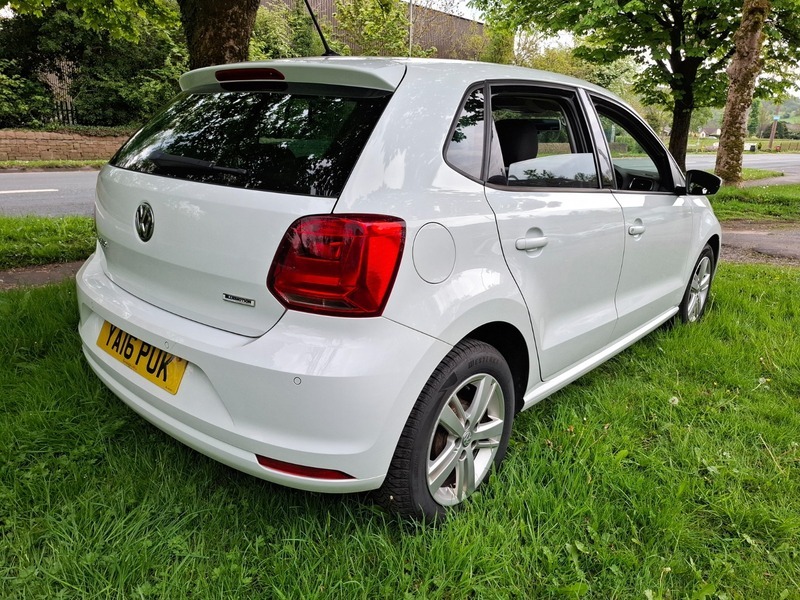 Volkswagen Polo Match White #3